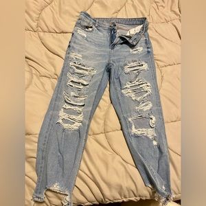 American Eagle Size 10 Distressed Boyfriend Jeans